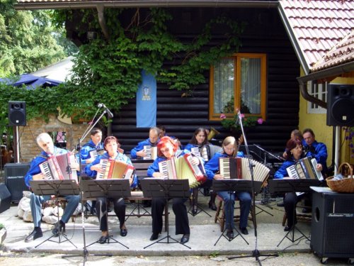 Harmonikarski orkester Kulturnega društva Mihaelov sejem Mengeš